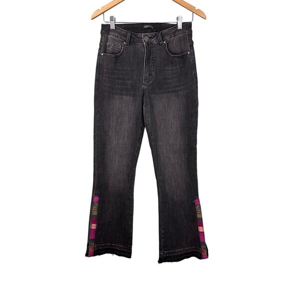 APNY Crop Flare Jean Side Hem Embroidery Mid Rise Black Dark Wash Denim size 4 - Picture 2 of 11